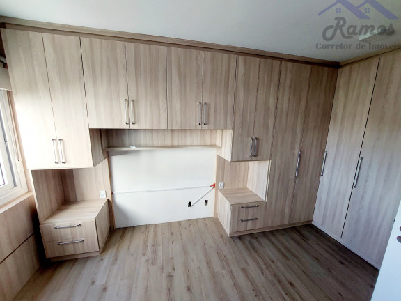 Imagem Imóvel com 2 Quartos à Venda, 72 m² em Glória - Porto Alegre Imagem Imóvel com 2 Quartos à Venda, 72 m² em Glória - Porto Alegre