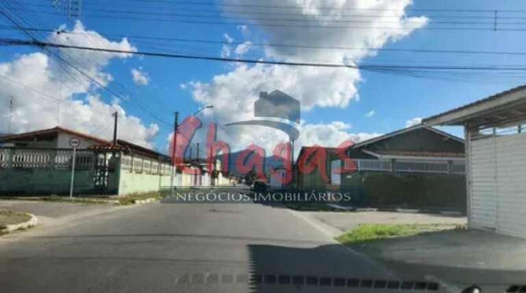Imagem Casa com 2 Quartos à Venda, 100 m² em Travessão - Caraguatatuba