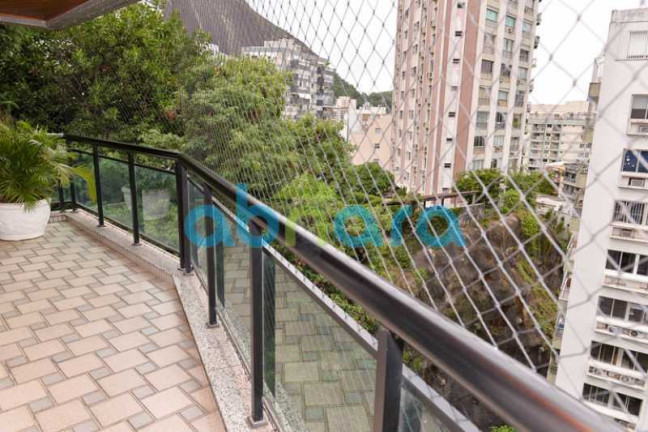 Imagem Cobertura com 4 Quartos à Venda, 510 m² em Lagoa - Rio De Janeiro Imagem Cobertura com 4 Quartos à Venda, 510 m² em Lagoa - Rio De Janeiro
