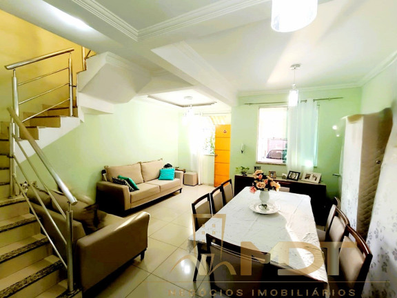 Imóvel com 3 Quartos à Venda, 90 m² em Heliópolis - Belo Horizonte