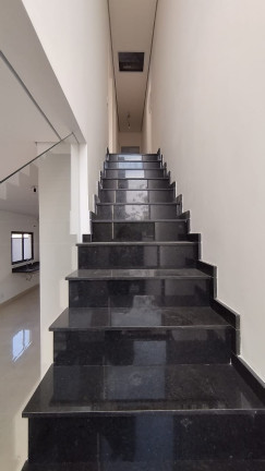 Imagem Sobrado com 3 Quartos à Venda, 120 m² em Villas Do Jaguari - Santana De Parnaíba