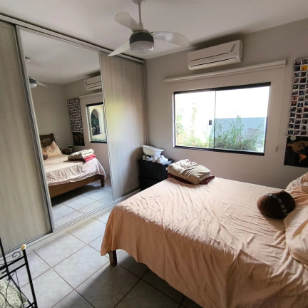 Imagem Casa com 5 Quartos à Venda, 220 m² em Parque Acalanto - Goiania Imagem Casa com 5 Quartos à Venda, 220 m² em Parque Acalanto - Goiania