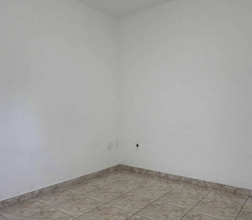 Imagem Casa à Venda, em São Paulo Imagem Casa à Venda, em São Paulo