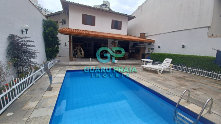 Imagem Casa com 5 Quartos à Venda, 340 m² em Astúrias - Guarujá