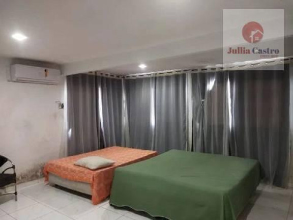 Imagem Casa com 3 Quartos à Venda, 400 m² Imagem Casa com 3 Quartos à Venda, 400 m²