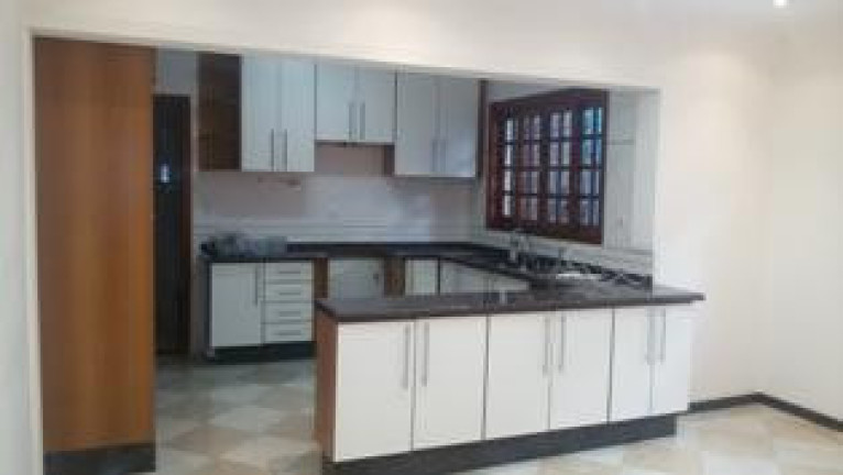 Sobrado com 3 Quartos à Venda, 143 m² em Jardim Piqueroby - São Paulo