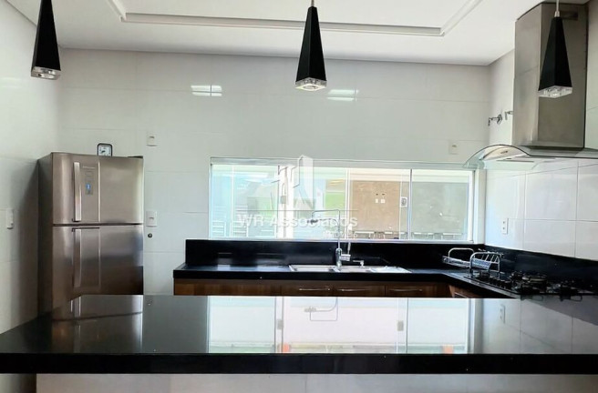 Imagem Casa com 8 Quartos à Venda, 2.200 m²
