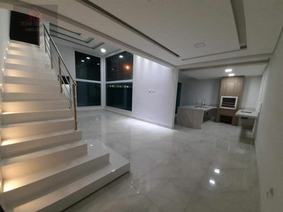 Imagem Casa com 3 Quartos à Venda, 227 m² em Parque Universitário - Americana