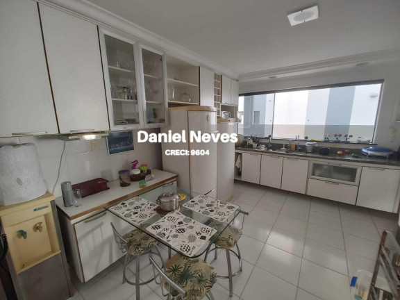 Imagem Casa de Condomínio com 5 Quartos à Venda, 340 m² em Buraquinho - Lauro De Freitas