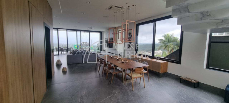 Imagem Casa com 5 Quartos à Venda, 518 m² em Alphaville - Santana De Parnaíba Imagem Casa com 5 Quartos à Venda, 518 m² em Alphaville - Santana De Parnaíba