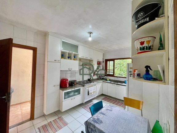 Imagem Casa com 3 Quartos à Venda, 233 m² em Vila Velha - Carapicuíba Imagem Casa com 3 Quartos à Venda, 233 m² em Vila Velha - Carapicuíba