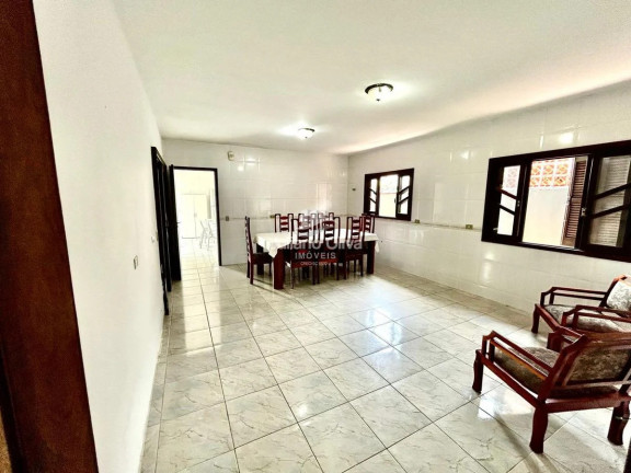 Imagem Casa com 3 Quartos à Venda, 155 m² em Cambiju - Itapoá