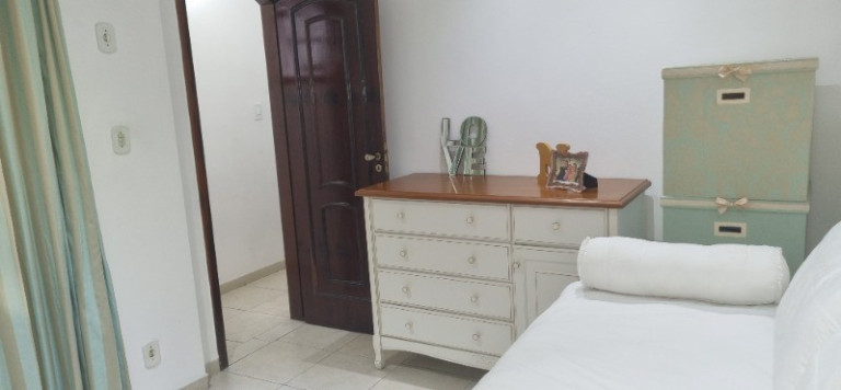 Imagem Casa com 3 Quartos à Venda, 264 m² em Jardim Vinte E Cinco De Agosto - Duque De Caxias Imagem Casa com 3 Quartos à Venda, 264 m² em Jardim Vinte E Cinco De Agosto - Duque De Caxias