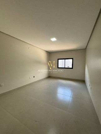 Casa com 3 Quartos à Venda, 260 m² em Planalto - Montes Claros