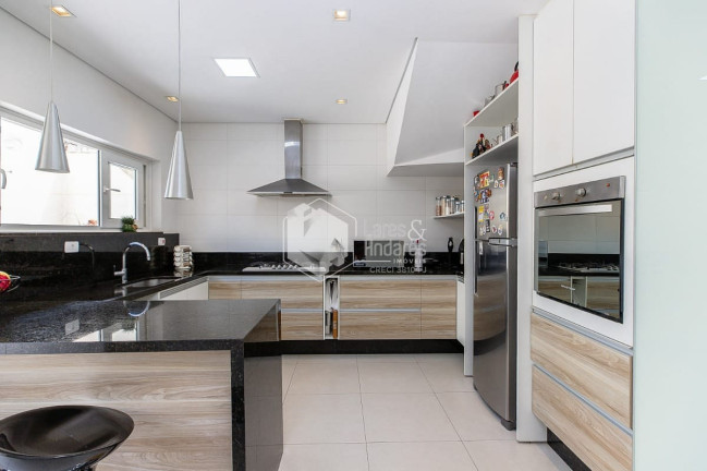 Imagem Casa com 4 Quartos à Venda, 390 m² em Vila Ipojuca - São Paulo Imagem Casa com 4 Quartos à Venda, 390 m² em Vila Ipojuca - São Paulo