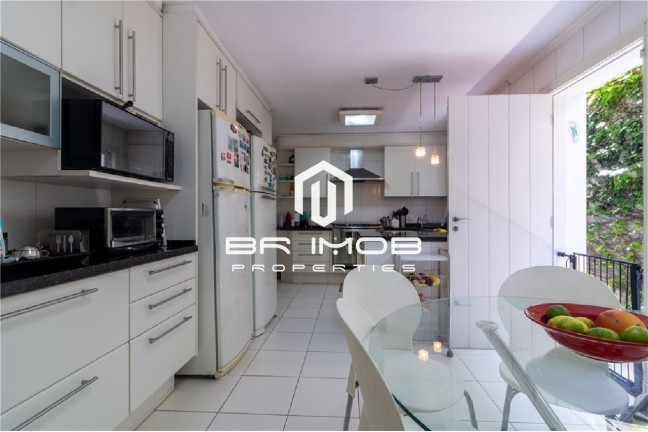Imagem Casa com 5 Quartos à Venda, 360 m² em Morumbi - São Paulo Imagem Casa com 5 Quartos à Venda, 360 m² em Morumbi - São Paulo