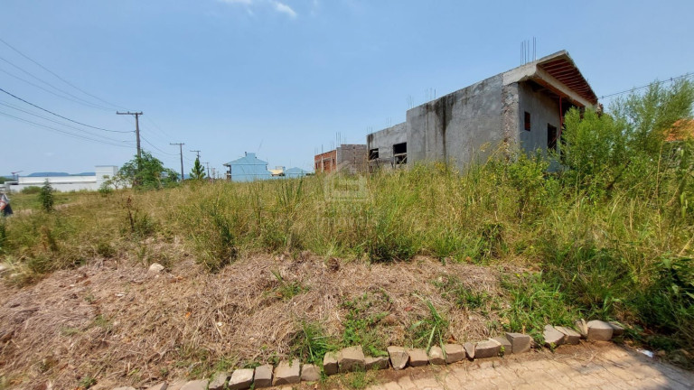 Terreno à Venda, 471 m² em Camobi - Santa Maria