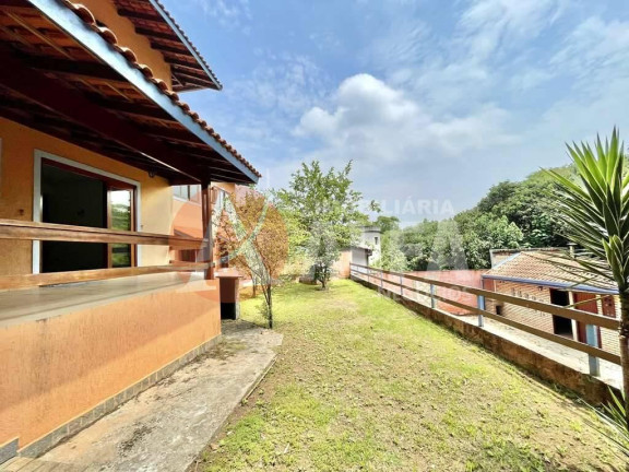 Imagem Casa com 5 Quartos à Venda, 360 m² em São Fernando Residência - Barueri Imagem Casa com 5 Quartos à Venda, 360 m² em São Fernando Residência - Barueri