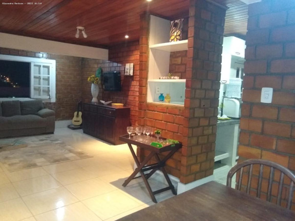 Imagem Casa com 3 Quartos à Venda, 99 m² em São José - Gravatá - Gravatá