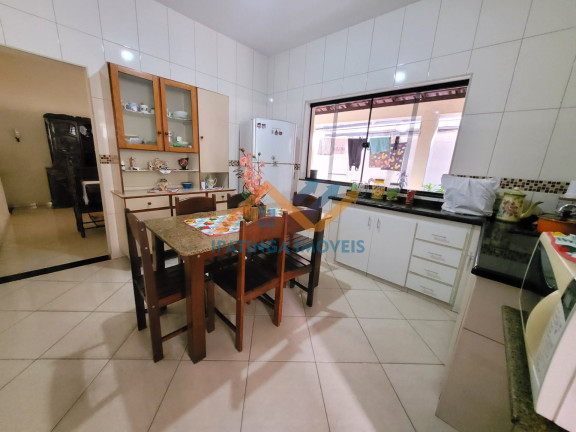 Imagem Casa com 4 Quartos à Venda, 389 m² em Veneza - Ipatinga
