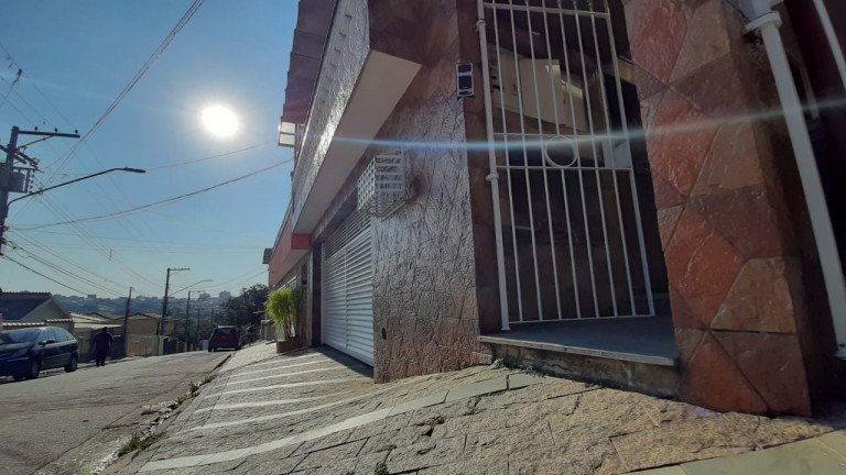 Imagem Sobrado com 3 Quartos à Venda, 250 m² em Umuarama - Osasco