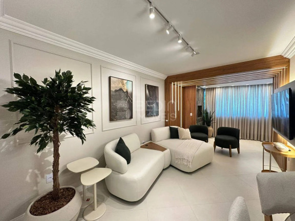 Apartamento com 3 Quartos à Venda, 94 m² em Pioneiros - Balneário Camboriú