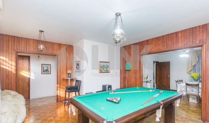 Imagem Sobrado com 3 Quartos à Venda, 316 m² em Jardim Lindóia - Porto Alegre