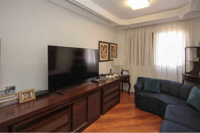 Imagem Imóvel com 3 Quartos à Venda, 470 m² em Jardim Avelino - São Paulo
