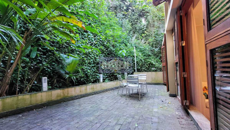 Imagem Imóvel com 5 Quartos à Venda, 300 m² em Lagoa - Rio De Janeiro Imagem Imóvel com 5 Quartos à Venda, 300 m² em Lagoa - Rio De Janeiro
