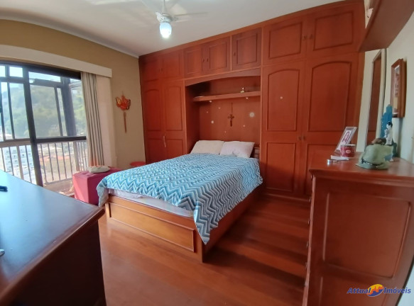 Imagem Imóvel com 2 Quartos à Venda, 100 m² em Várzea - Teresópolis Imagem Imóvel com 2 Quartos à Venda, 100 m² em Várzea - Teresópolis