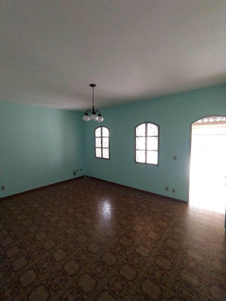 Imagem Casa com 3 Quartos à Venda, 131 m² Imagem Casa com 3 Quartos à Venda, 131 m²