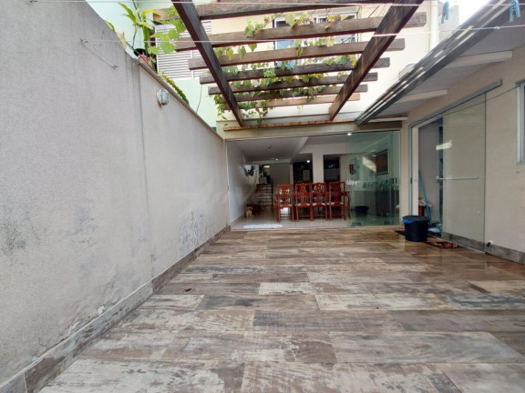 Imagem Sobrado com 4 Quartos à Venda, 348 m² em Setor Bueno - Goiânia