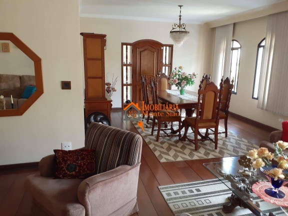Imagem Casa com 3 Quartos à Venda, 398 m² em Vila Galvão - Guarulhos Imagem Casa com 3 Quartos à Venda, 398 m² em Vila Galvão - Guarulhos