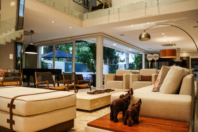 Imagem Casa com 4 Quartos à Venda, 450 m² em Jurerê - Florianópolis Imagem Casa com 4 Quartos à Venda, 450 m² em Jurerê - Florianópolis