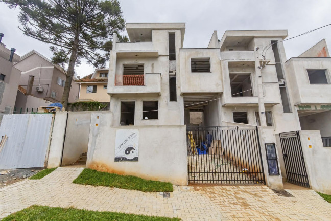 Imagem Casa com 3 Quartos à Venda, 127 m² em Vista Alegre - Curitiba