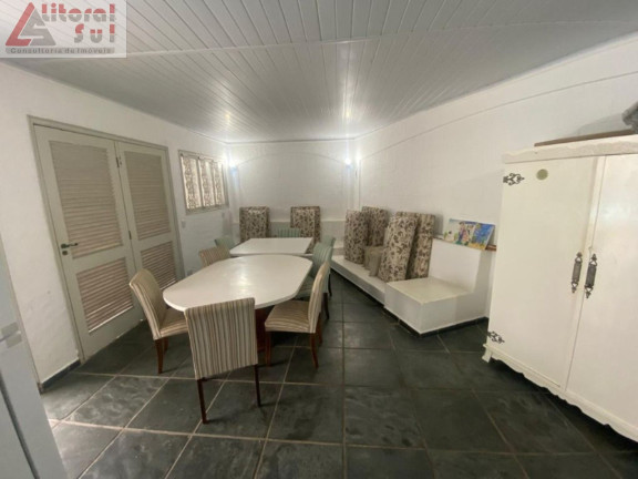 Imagem Casa com 5 Quartos à Venda, 70 m² em Solemar - Praia Grande Imagem Casa com 5 Quartos à Venda, 70 m² em Solemar - Praia Grande