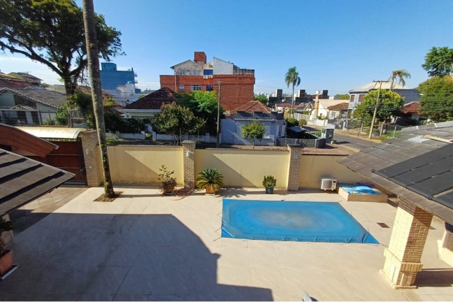 Imagem Casa com 4 Quartos à Venda, 738 m² em Partenon - Porto Alegre Imagem Casa com 4 Quartos à Venda, 738 m² em Partenon - Porto Alegre
