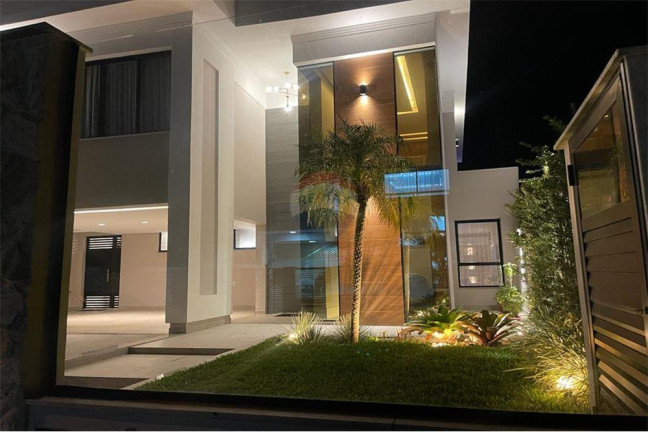 Casa de Condomínio com 4 Quartos à Venda, 240 m² em Itapeba - Maricá