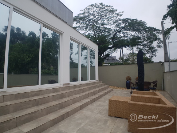 Imagem Casa de Condomínio com 4 Quartos à Venda, 594 m² em América - Joinville