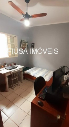 Imagem Casa com 3 Quartos à Venda, 300 m² em Residencial Flórida - Ribeirão Preto Imagem Casa com 3 Quartos à Venda, 300 m² em Residencial Flórida - Ribeirão Preto