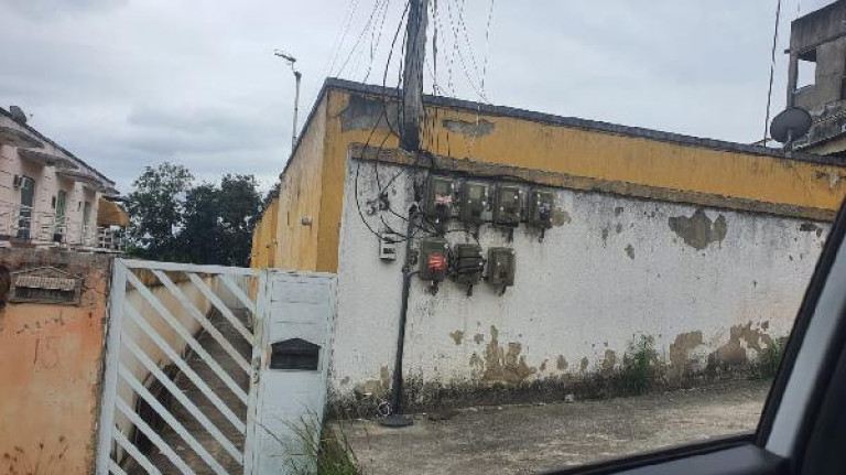Casa com 1 Quarto à Venda, 64 m² em Laranjal - Sao Goncalo