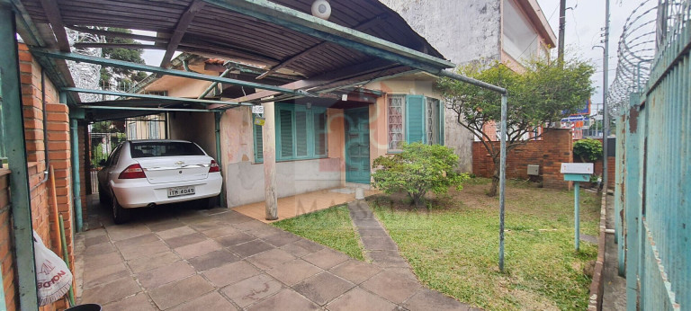 Casa com 3 Quartos à Venda, 140 m² em São João - Porto Alegre