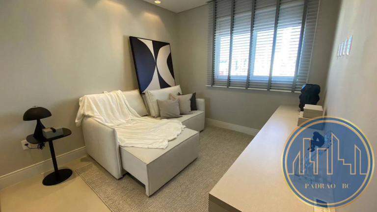 Imagem Apartamento com 3 Quartos à Venda, 136 m² em Centro - Balneário Camboriú Imagem Apartamento com 3 Quartos à Venda, 136 m² em Centro - Balneário Camboriú