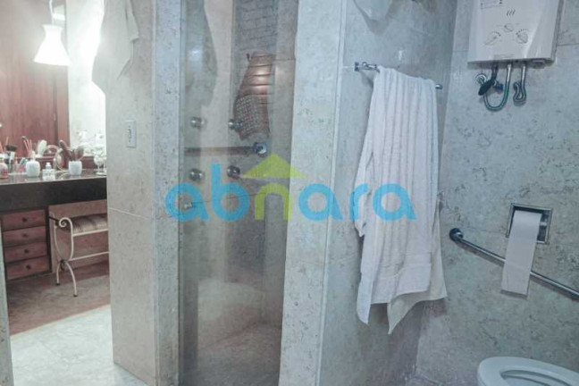 Imagem Apartamento com 4 Quartos à Venda, 280 m² em Copacabana - Rio De Janeiro Imagem Apartamento com 4 Quartos à Venda, 280 m² em Copacabana - Rio De Janeiro
