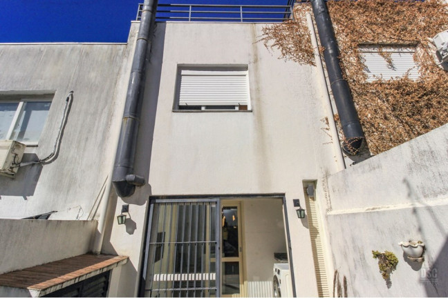 Imagem Casa de Condomínio com 3 Quartos à Venda, 153 m² em Vila Conceição - Porto Alegre