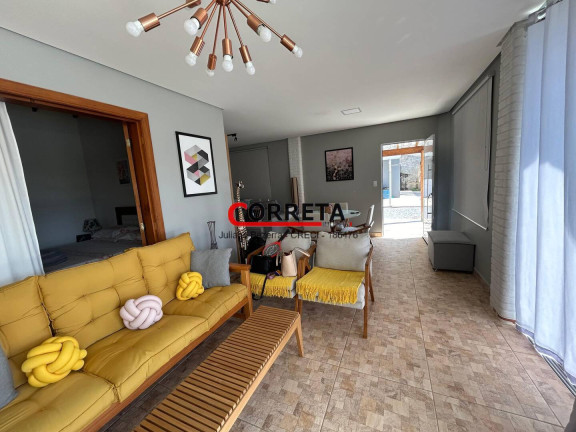 Imagem Casa com 2 Quartos à Venda, 2.400 m² em Ibiúna Imagem Casa com 2 Quartos à Venda, 2.400 m² em Ibiúna