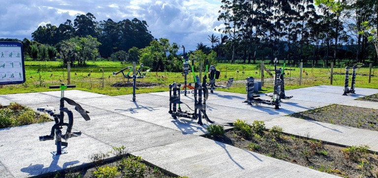 Imagem Terreno à Venda, 360 m² em Canasvieiras - Florianópolis Imagem Terreno à Venda, 360 m² em Canasvieiras - Florianópolis