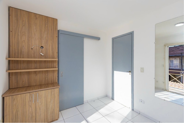 Imagem Casa com 2 Quartos à Venda, 130 m² em Uberaba - Curitiba