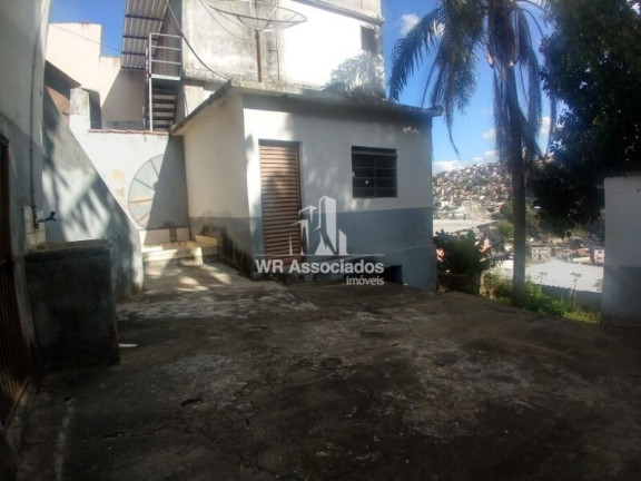 Imagem Casa com 3 Quartos à Venda, 234 m²