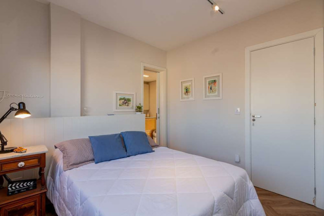 Imagem Apartamento com 3 Quartos à Venda, 120 m² em Menino Deus - Porto Alegre